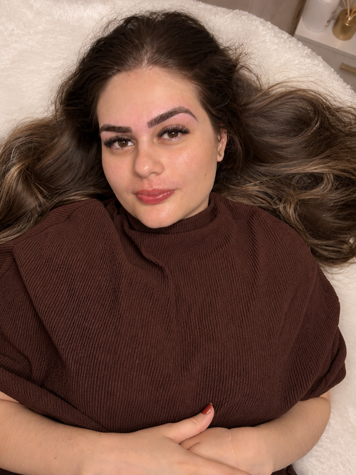 Aura Lashes